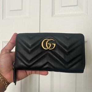 Elegant Gold GG Black Wallet